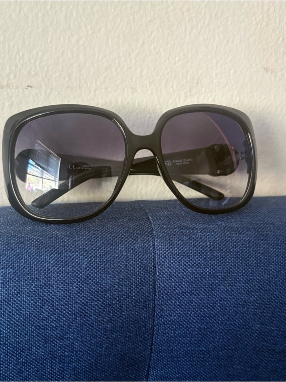 Oversized Black Gradient Sunglasses